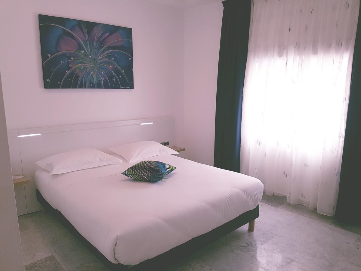 Hotel Ahoefa King Salomon Garden 로메 외부 사진