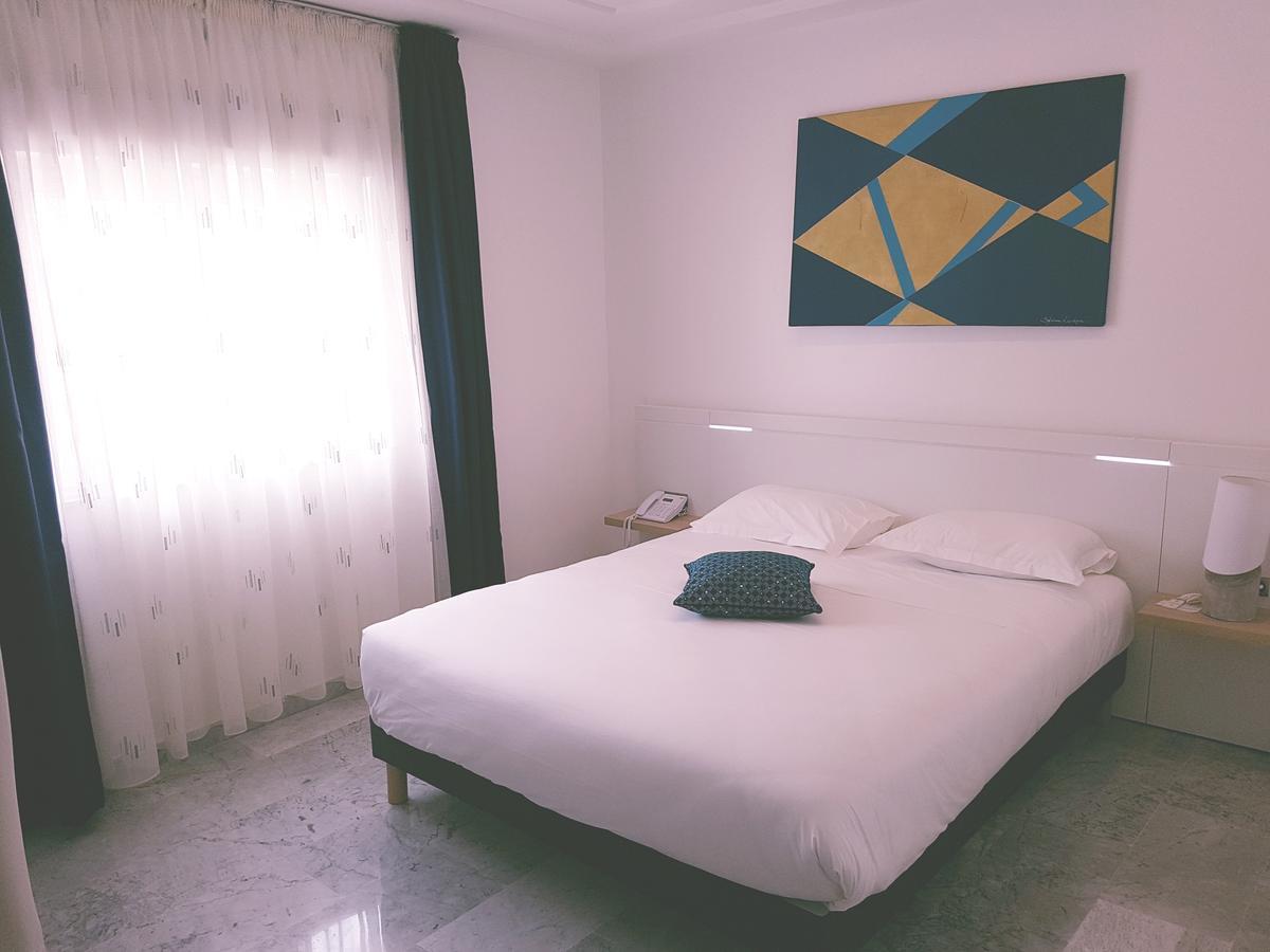 Hotel Ahoefa King Salomon Garden 로메 외부 사진